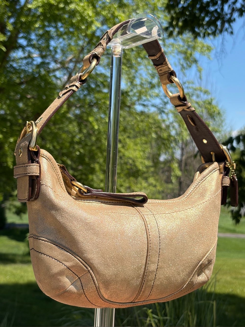 Vintage COACH Soho Metallic Gold Signature Limited Edition Hobo 3685 - Picture 3 of 17